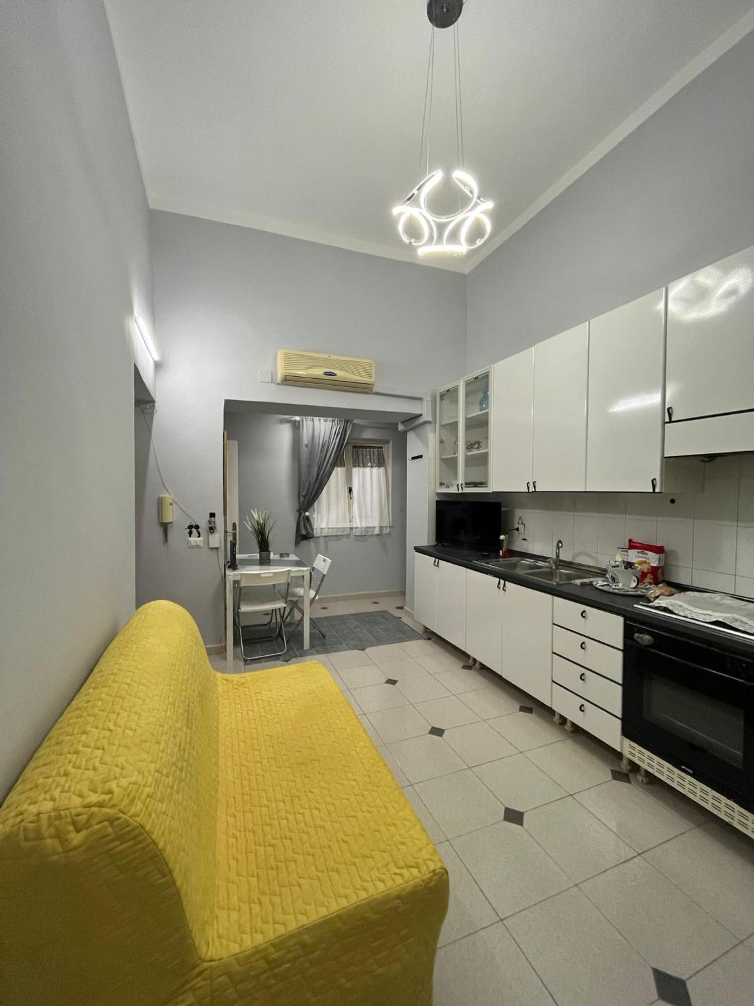Zimari Apartment Неаполь Екстер'єр фото